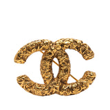 Pre-Owned Chanel Gold Plated Baroque Embossed CC Logo Brooch