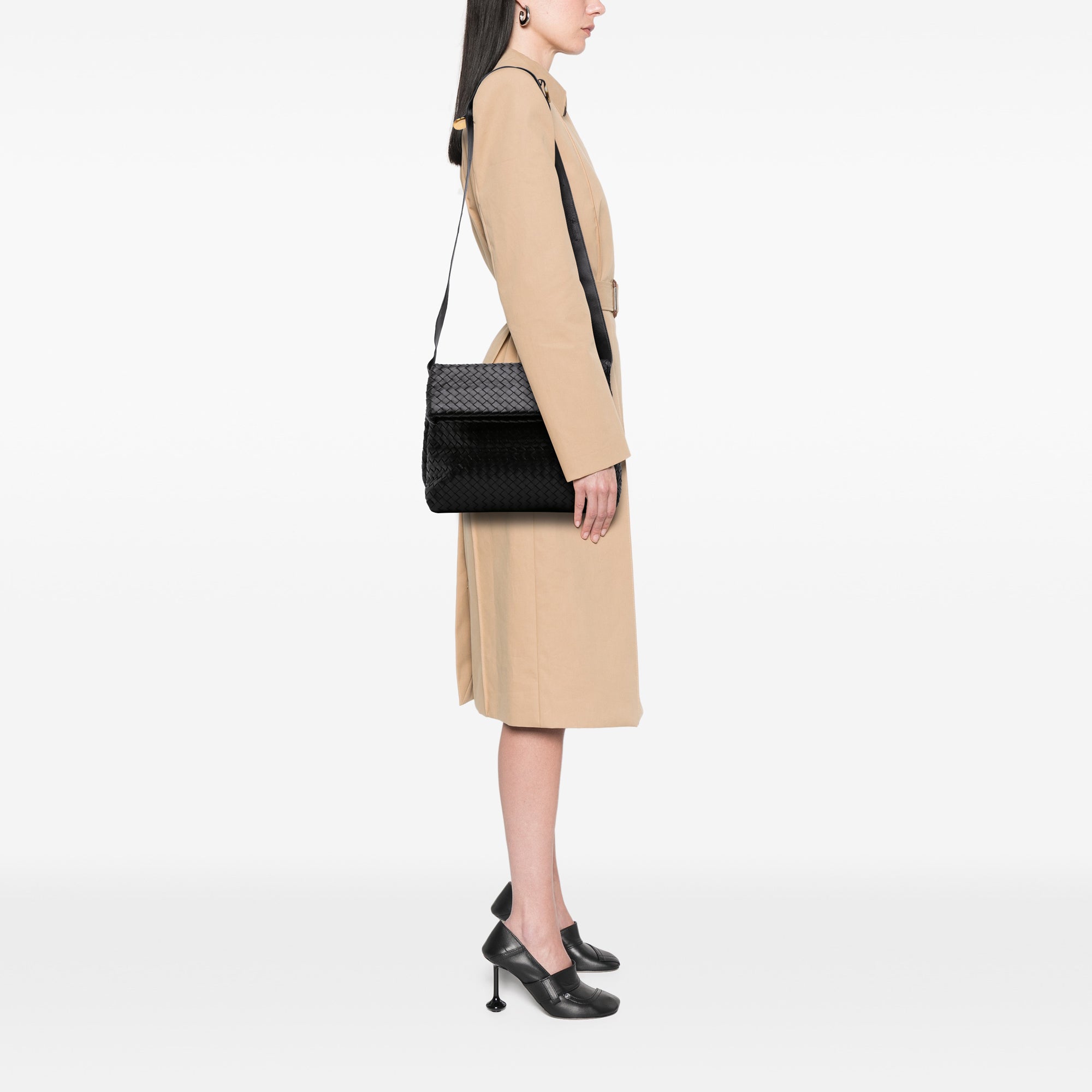 Small Nappa Intrecciato Fold Over Flap Crossbody Black - Lab Luxury Resale