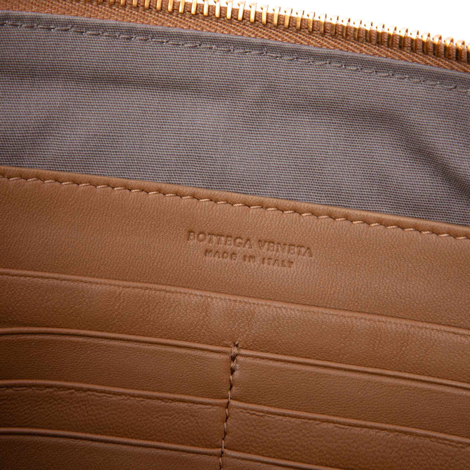 Bicolor Nappa Intrecciato Clutch Brown - Lab Luxury Resale