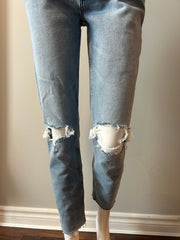 Re/Done 90s high-rise ankle crop jeans in size 28, featuring a classic denim style with a modern fit.