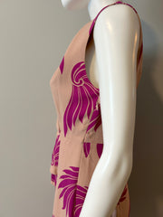 Dries Van Noten size 36/4 dress with a stylish, patterned fabric, featuring a fitted silhouette and elegant design.