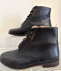 APC Lace Up Boot Size 38