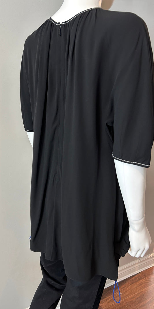 Marni black tunic in size 42/8, stylish clothing with a relaxed fit and modern design, shown on a hanger.