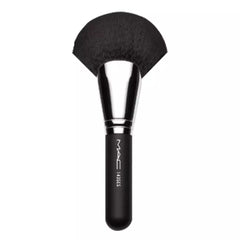 MAC Cosmetics 143SES Fan Bronzer Brush