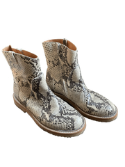 Maison Martin Margiela snakeskin ankle boots in size 35.5, featuring a sleek design and textured snakeskin pattern.
