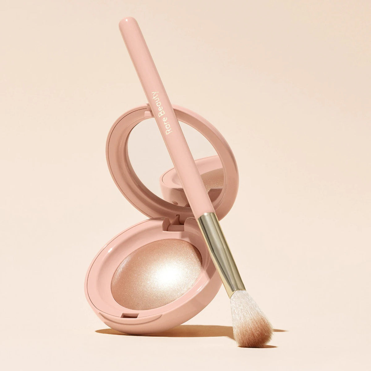 Rare Beauty by Selena Gomez  Positive Light Precision Highlighter Brush NWOB